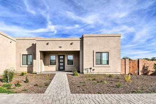 Quiet, Secluded Phoenix Home With Desert Views