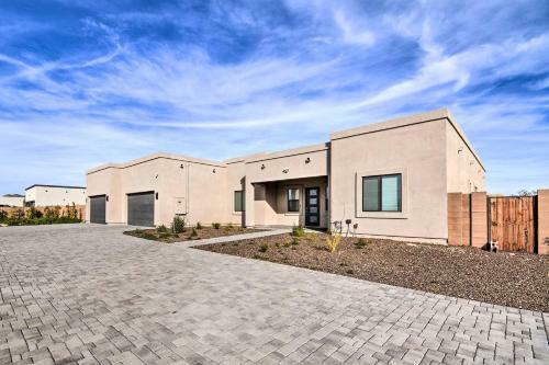 Quiet, Secluded Phoenix Home With Desert Views