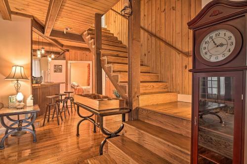 Spacious Newport Cabin In Tranquil Setting!