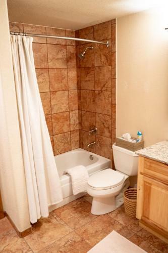 Edelweiss Five Bedroom Townhome Hotel Room