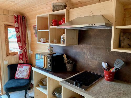 Ma Roulotte Sous Les Ch�nes "la Passionn�e"