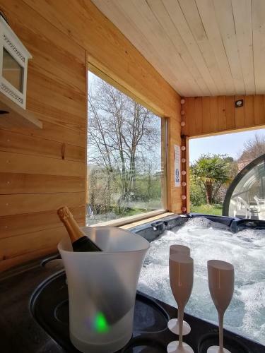 Bed & Breakfast Chambre Double Avec Piscine Et Ext�rieur
