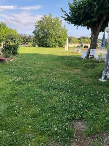 Apartamento Charmant Gite En Rez-de-jardin