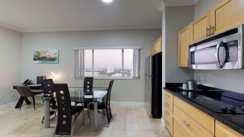 Euro Suites Hotel Miami Doral