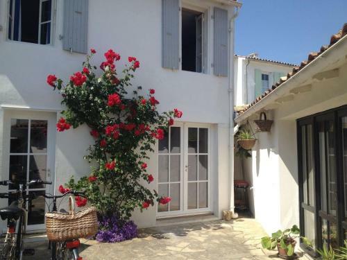 Maison de Village En 2 Parties