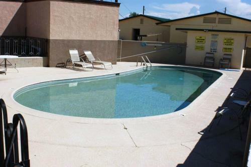 Motel Hwy Express Inn And Suites