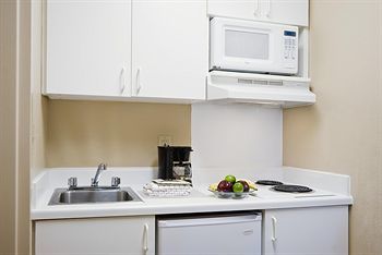 Hotel Crossland Economy Studios - Phoenix - West