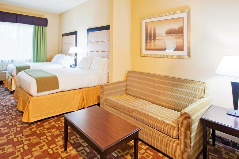 Holiday Inn Express Hotel & Suites Foley