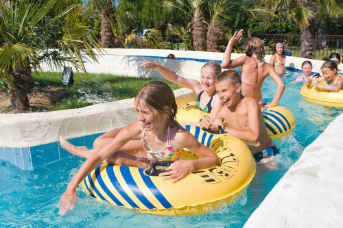 Mobile Homes By Kelair At Camping Sequoia Parc