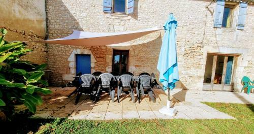 4 Bedroom Holiday Home With Private Pool And Garden