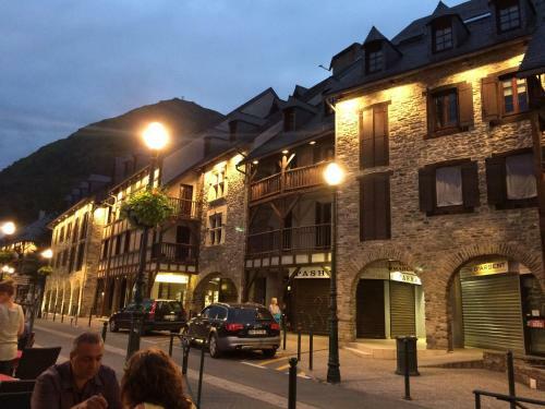 G�tes Au Chant Des Marmites