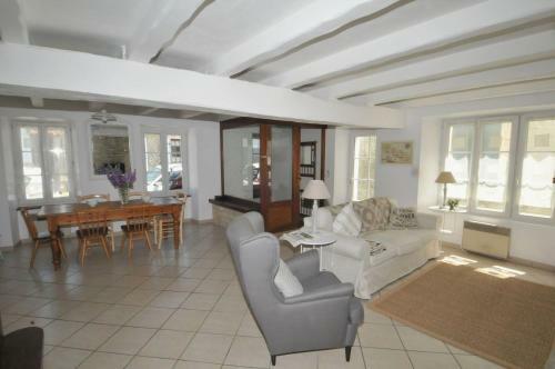 Villa Charmante Location Dans Le Centre de St Martin