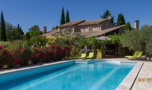 Villa Maison de Campagne Au Charme Proven�al