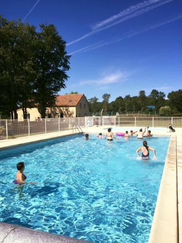 Camping Les Petites Minaudi�res
