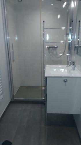 G�te Avec Piscine Et Spa,pr�s de Chantonnay