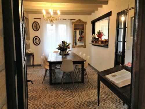 Hostal Autour D'une Histoire