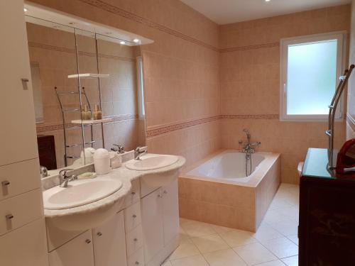 Apartment Fontaine de L'amour