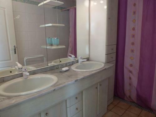 Maison C�vennes Gard 8 Pers Avec Piscine Jacuzzi Animaux Accept�s