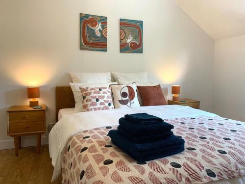 Villa Au Bord de La Rivi�re Avec Spa