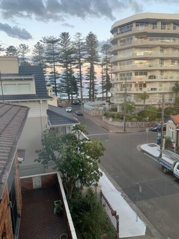Hostal Manly Guest House