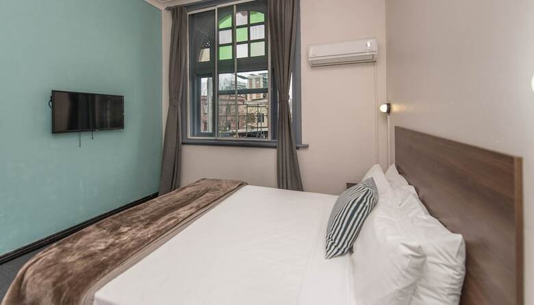 Sydney Wattle Hotel