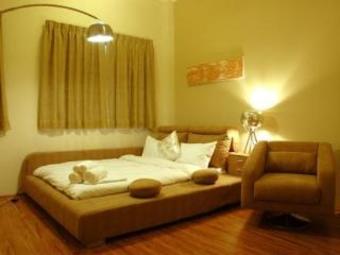Posh Hotel