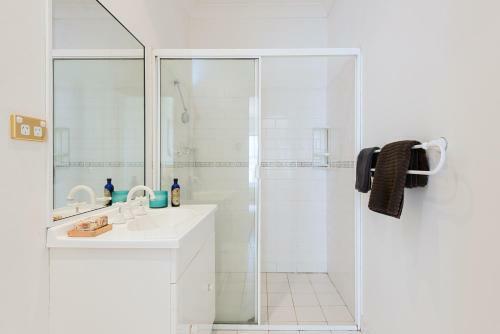 Sydney Inner City Sanctuary- 2 Bedroom Apartment