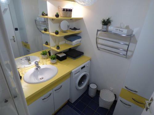 Apartamentos Agr�able 2 Pi�ces Au Coeur de Th�nes
