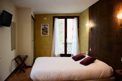 Hotel Logis La Chaumi�re Saint-maurice