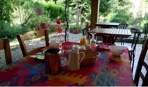 Hostal Paysannerie Des Versanes - Chambres Et G�te