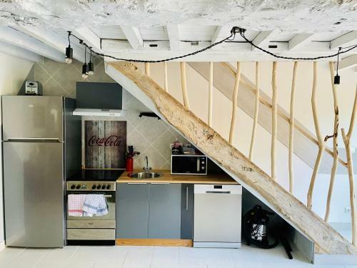 G�te � L?ombre D?une Tour