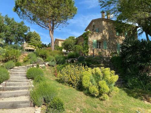 Villa Mas Proche D'uzes En Pleine Nature