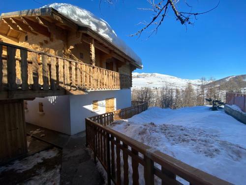 Haut de Chalet L'entasse N�9