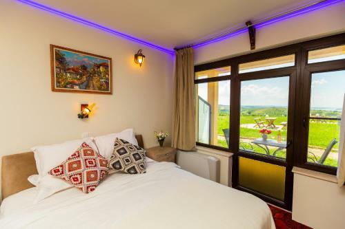 Seven Generations Winery Hotel