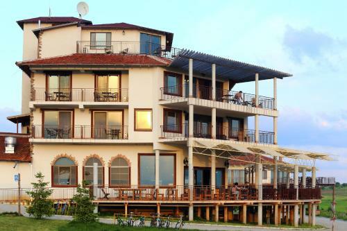 Seven Generations Winery Hotel