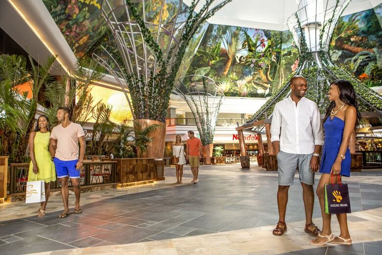 Hotel Cabanas Sun City