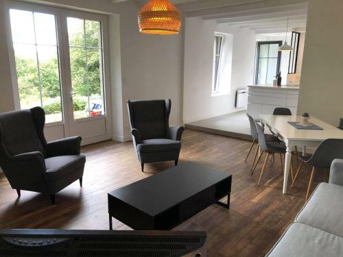 Maison 2 Ch - 7 Pers - Au Coeur Du Ch�teau de Bothan�