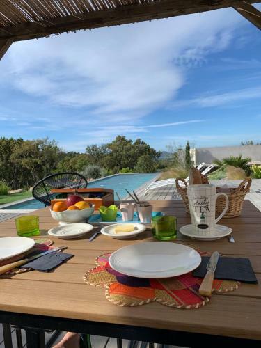 Bed & Breakfast Chambre D'h�tes C�t� Maquis