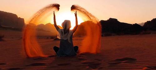 Wadi Rum Desert Eid Camp & Cave & Tours