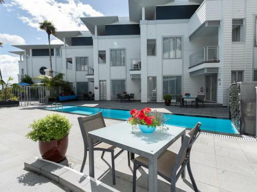 Oceanside - Paihia Waterfront Apartment