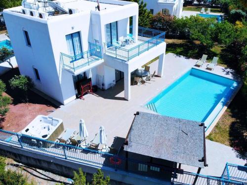 Villa Azzurro Holiday Villas