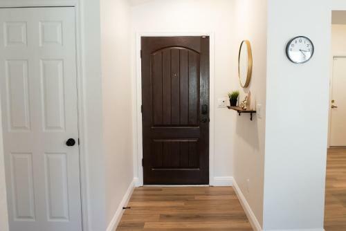 Beautifully Renovated Glendale Retreat