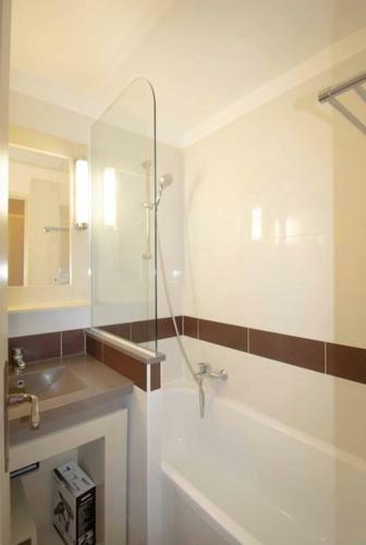 Apartamento Apt At 2 Steps From The Sea - Residence With Pool