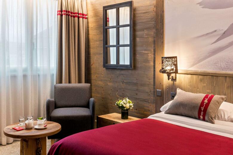Hotel Edelweiss Manotel