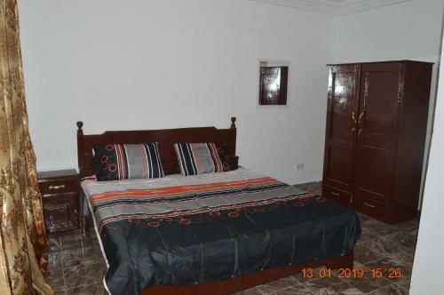 Hostal Sukuta Nema Guest House