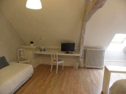 Bed & Breakfast Table Et Chambres D'h�tes Le Colombier