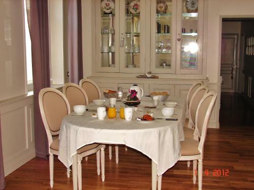 Bed & Breakfast Table Et Chambres D'h�tes Le Colombier