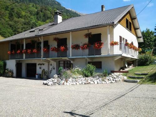 Chalet Toutou 12/14 Personnes
