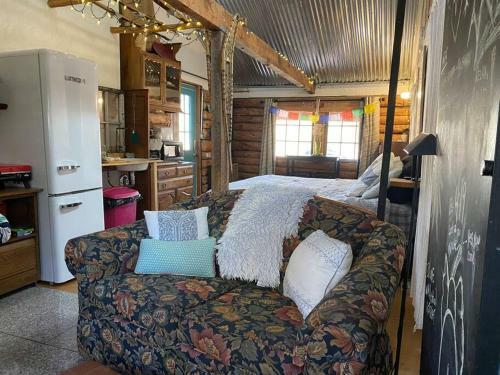 Redtail Retreat - The Studio - Get Off The Grid!