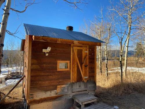 Redtail Retreat - The Studio - Get Off The Grid!